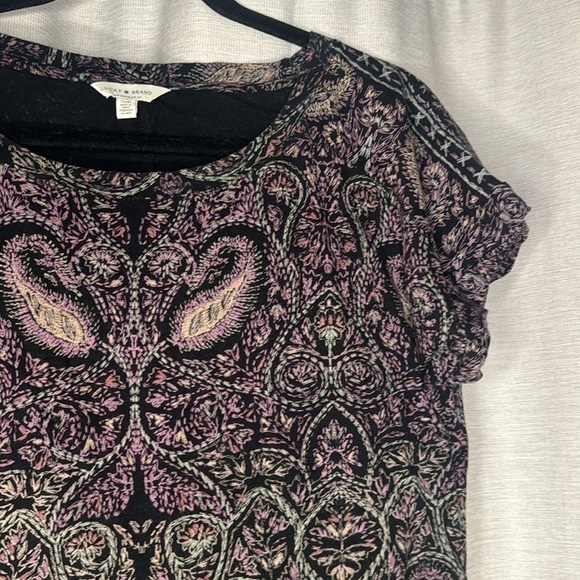 LUCKY BRAND PAISLEY CREW NECK TEE (S) - Picture 5 of 6